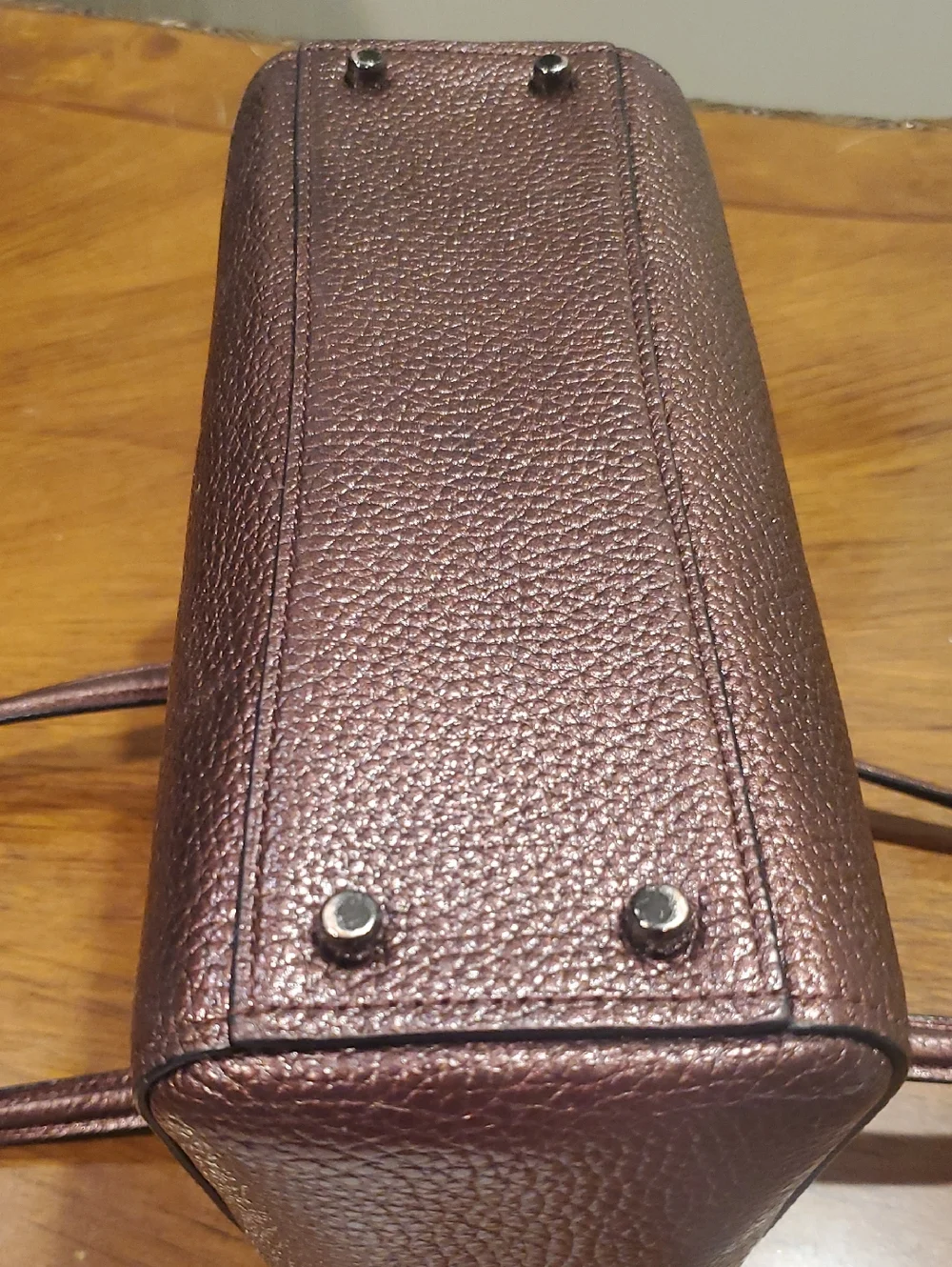 Coach metallic Black Cherry 